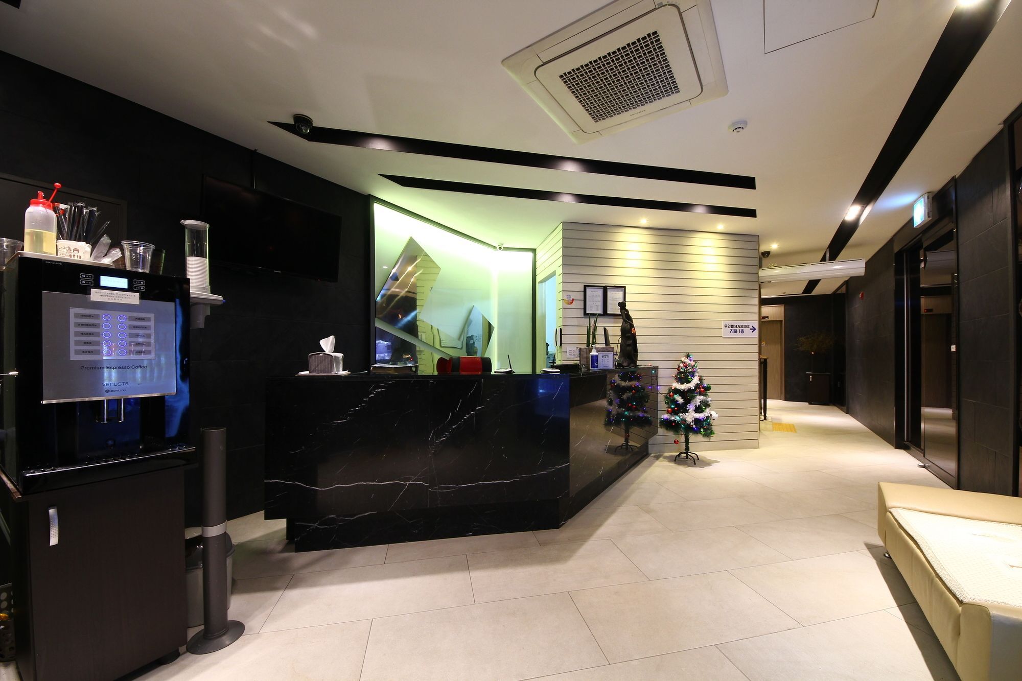 Habibi Hotel Инчон Экстерьер фото